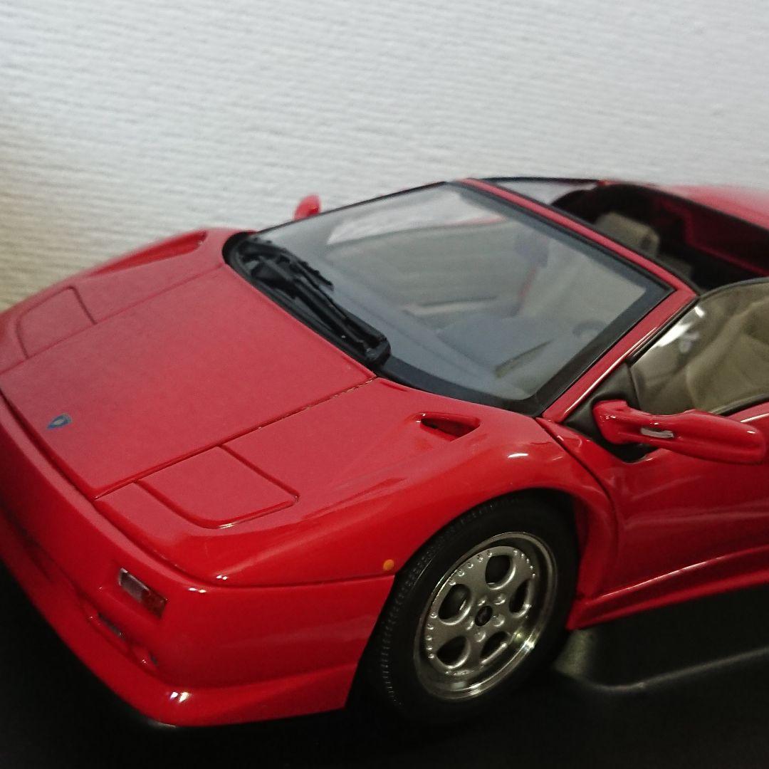 1/18オートアート ディアブロロードスター