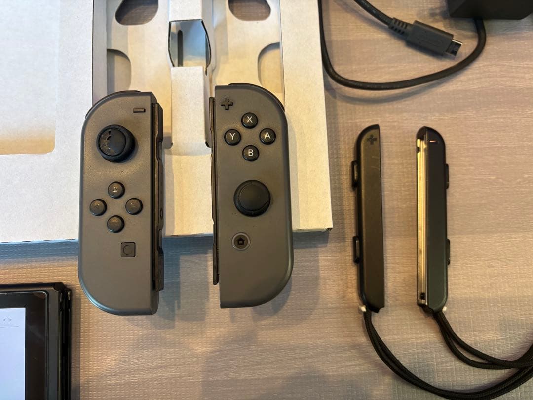 Nintendo Switch 本体 グレー Joy-Con付き