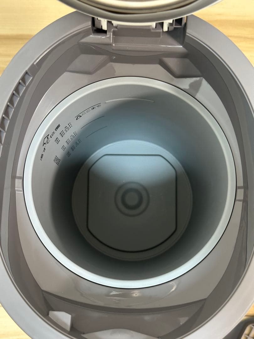 象印　ZOJIRUSHIスチーム式加湿器 EE-DE50-HA