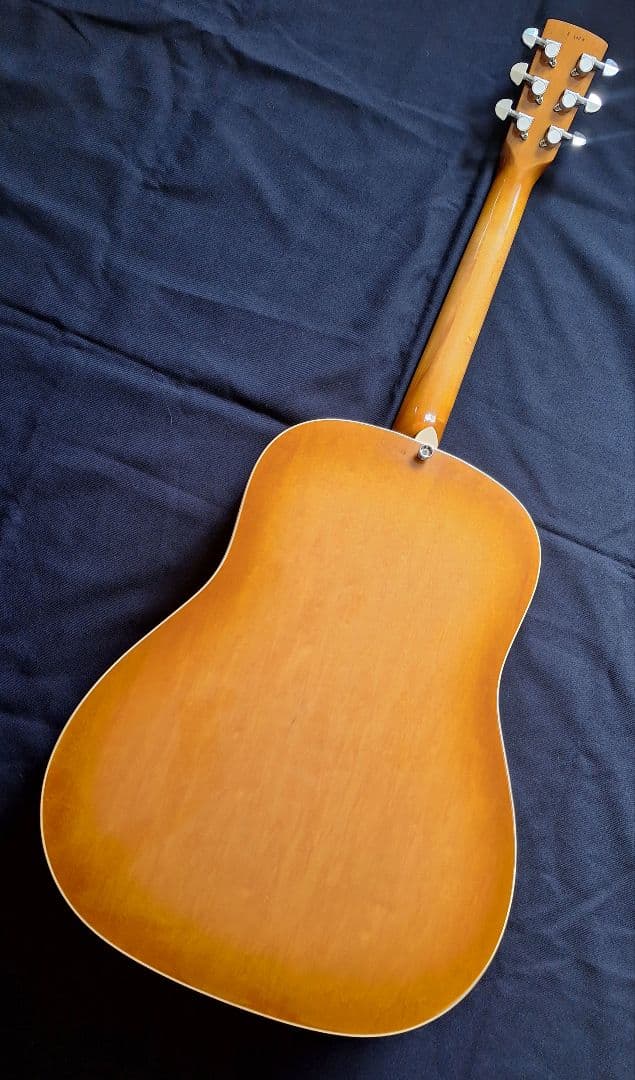 GRECO D-800 ? リゾネーター ギター