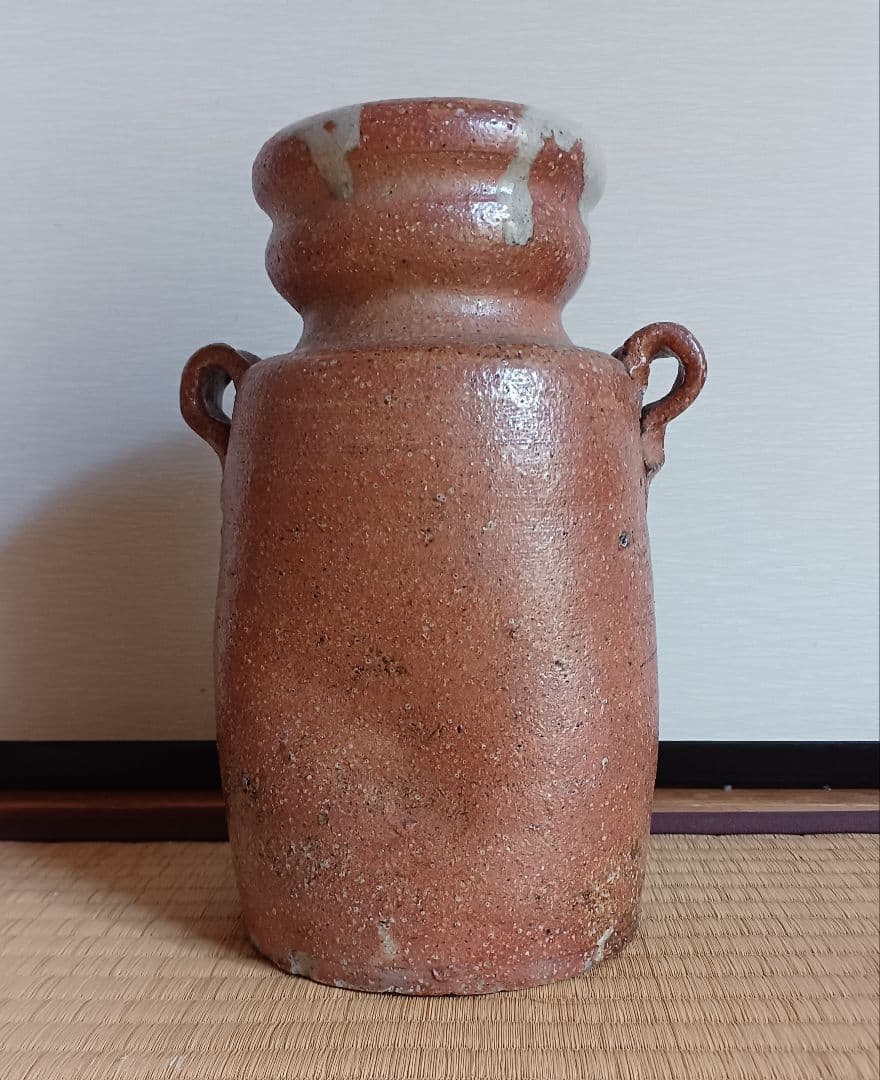 No180　古い信楽焼の双耳花生け