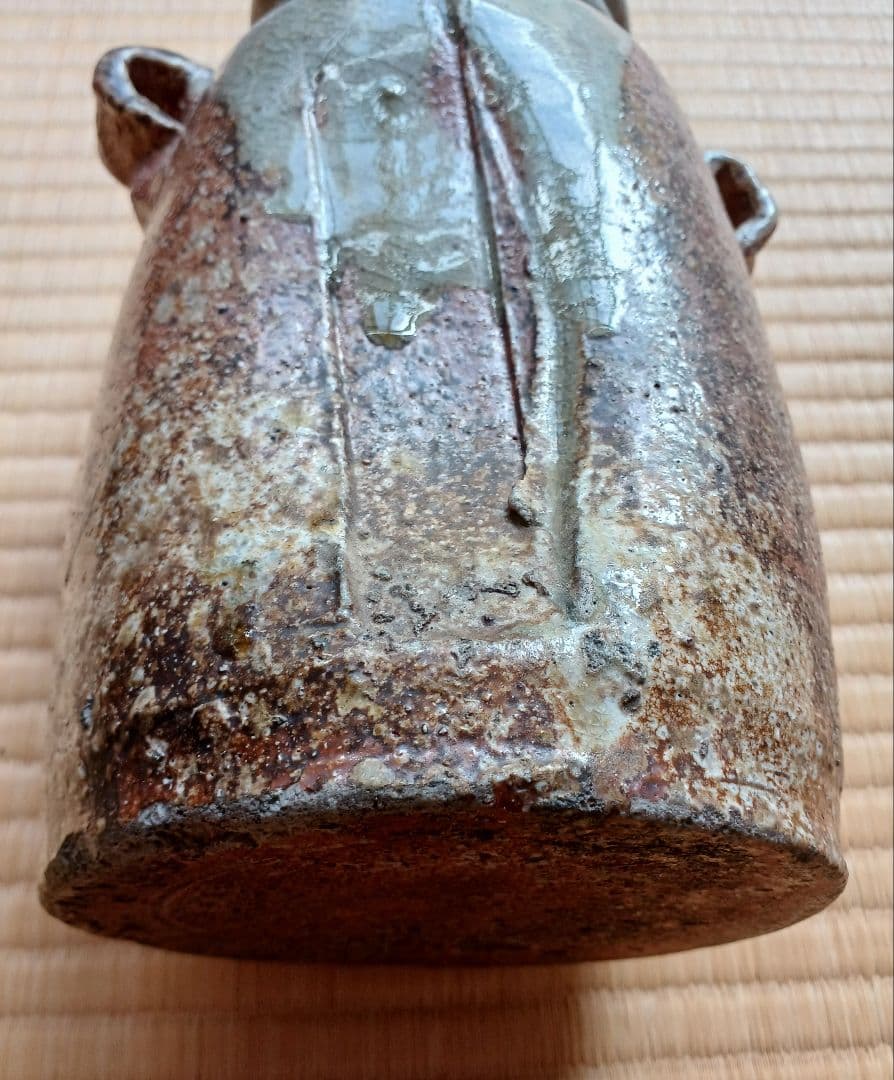 No180　古い信楽焼の双耳花生け