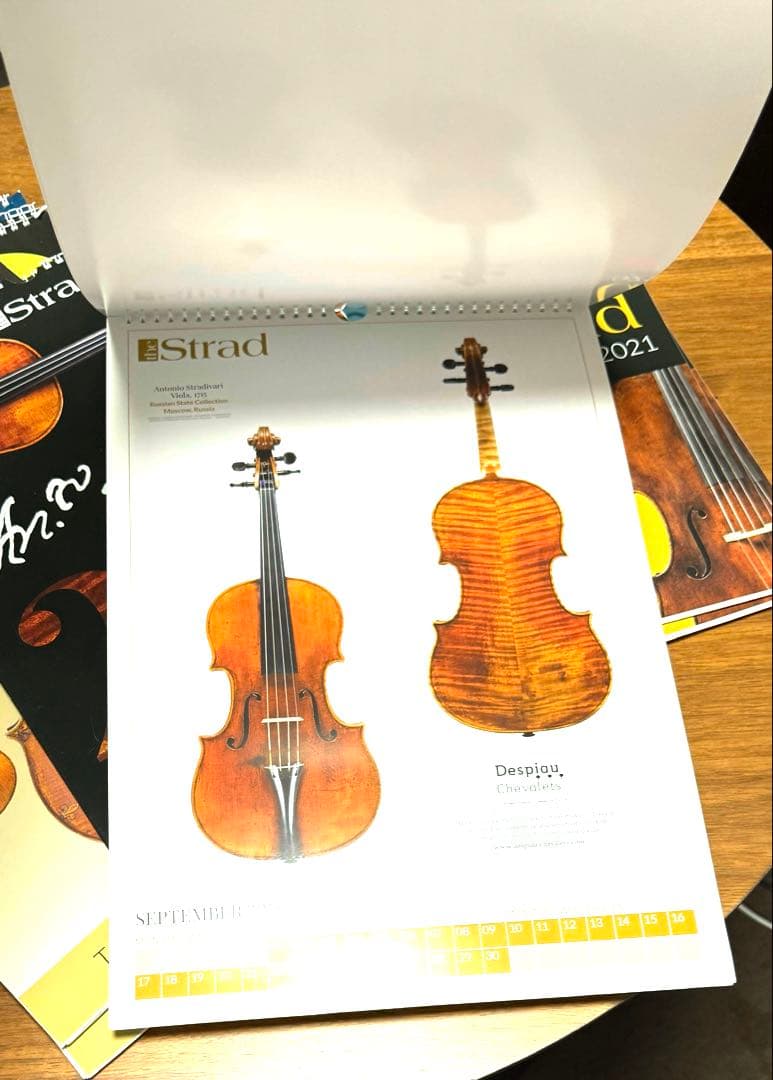 チェロ　ヴァイオリン　ヴィオラ　弦楽器　Strad カレンダー 12冊