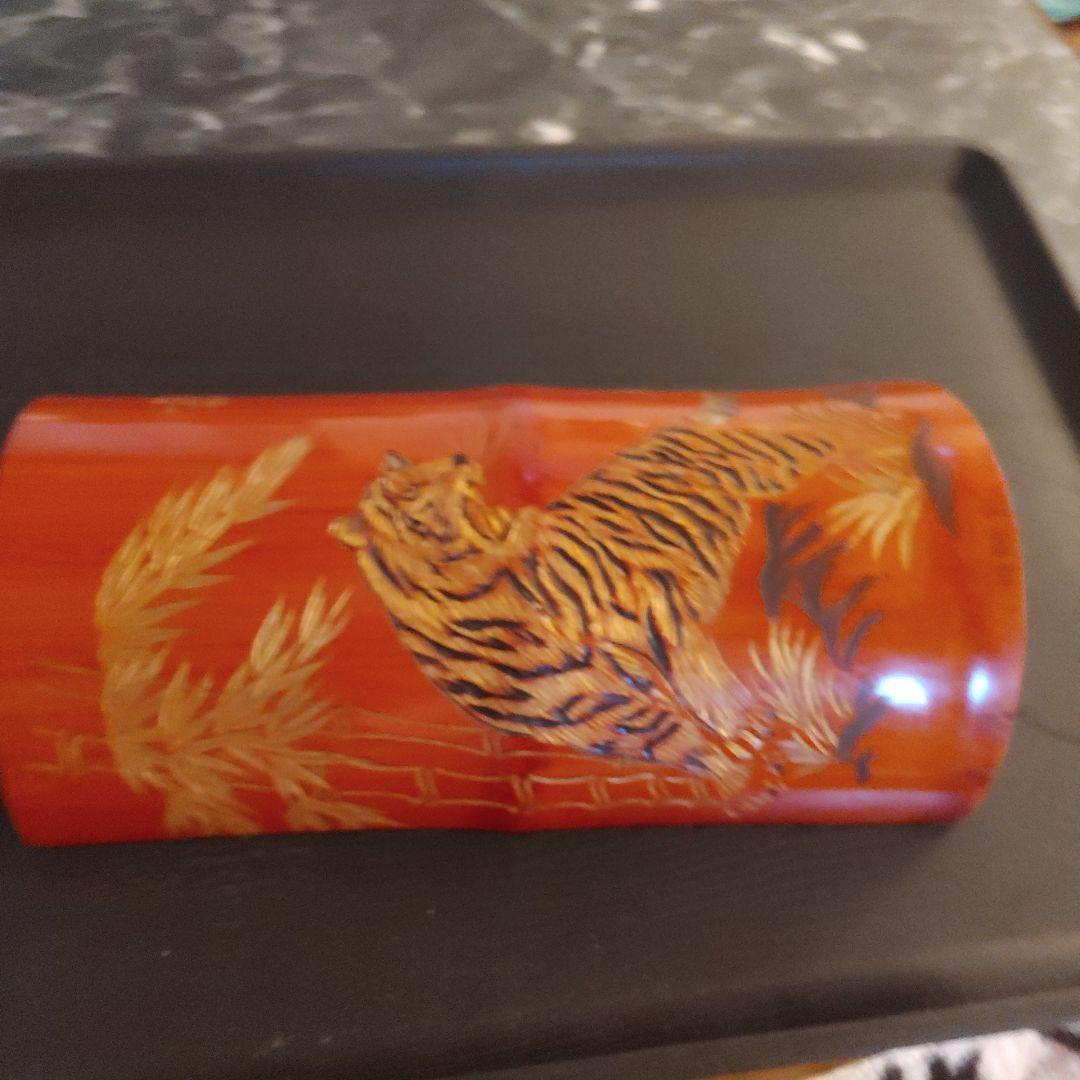 讃岐竹　虎　一刀彫