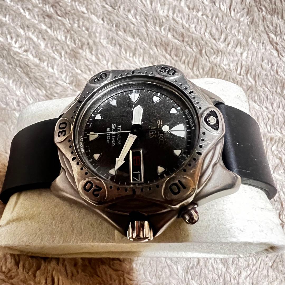 ビンテージ品美品稼働　スキューバ　クォーツダイバー