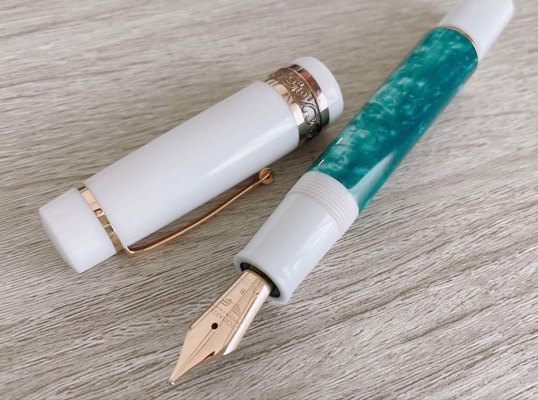 レオナルド 万年筆 フェリーチェ エメラルドグリーン B 14K