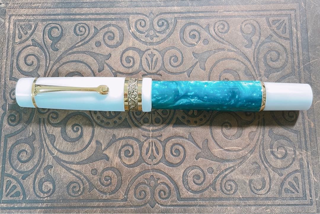 レオナルド 万年筆 フェリーチェ エメラルドグリーン B 14K