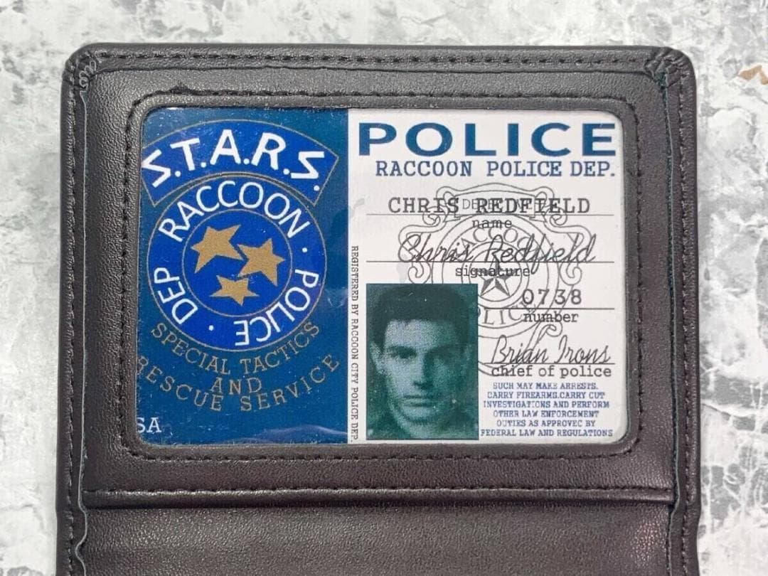 「バイオハザード　クリス・レッドフィールドの警察手帳 ブラウン」jo-db