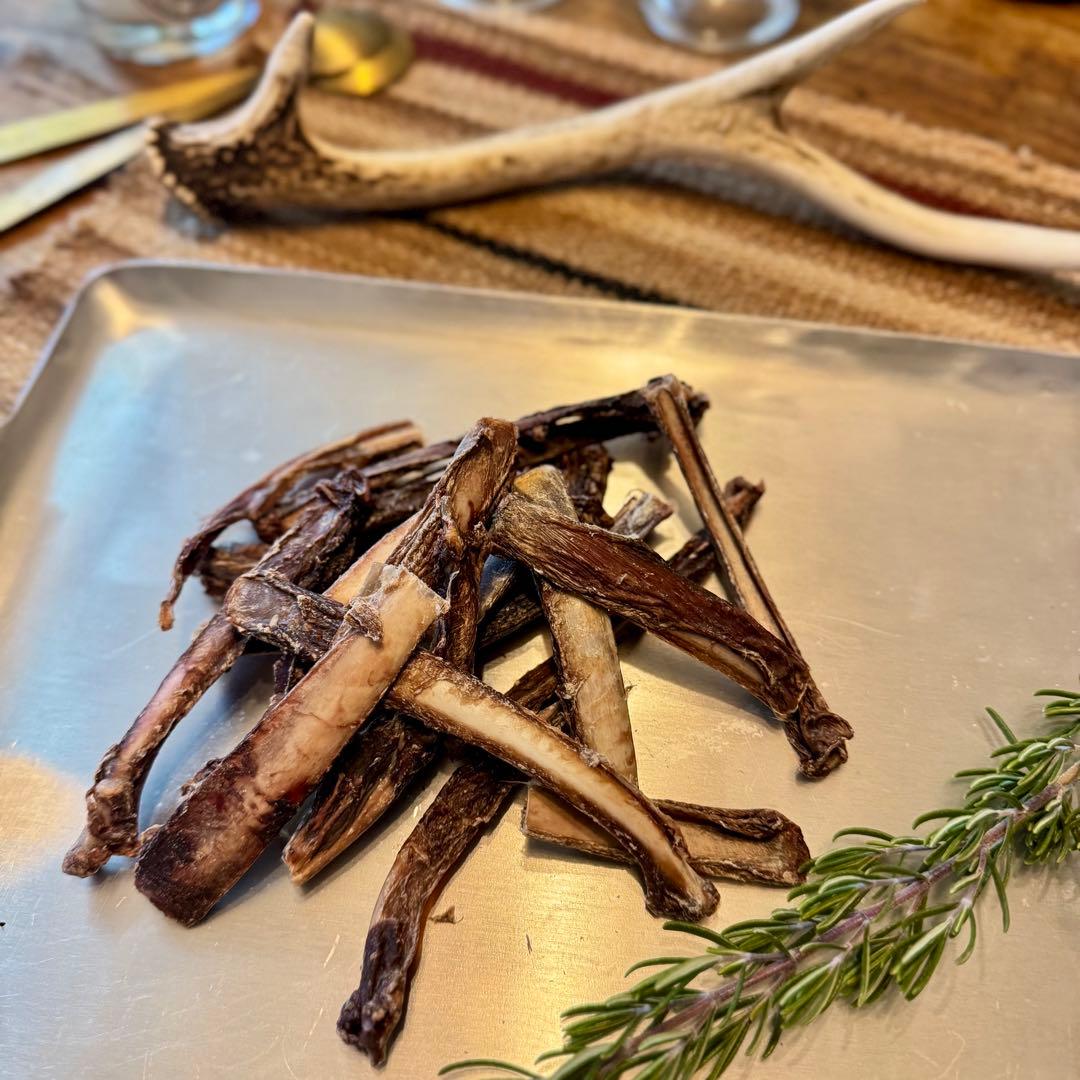 お得用‼️1000g 鹿あばらジャーキー 中小型犬向けサイズ 鹿肉ジャーキー