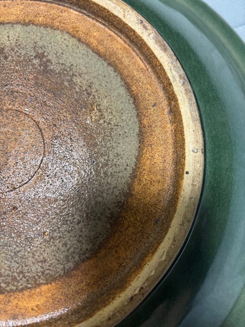 中国古美術品　明清時代　特大 緑釉花草文大皿　40cm