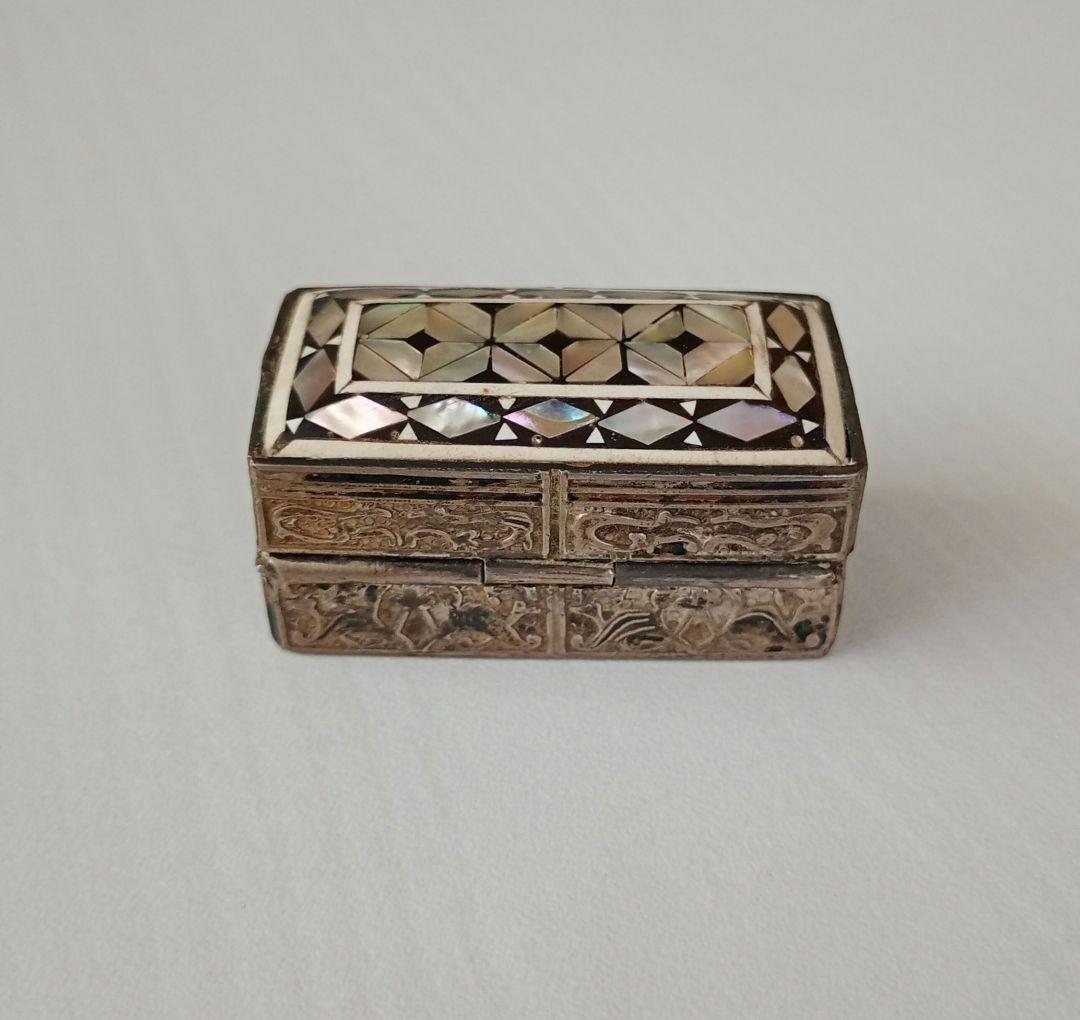 エジプト螺鈿細工 アクセサリーボックス　ピルケース