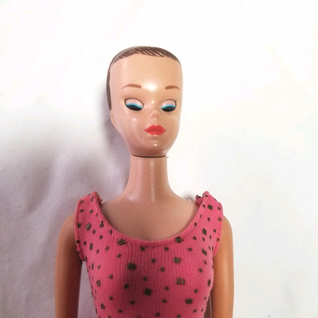 ヴィンテージ　バービー箱付きセットです。