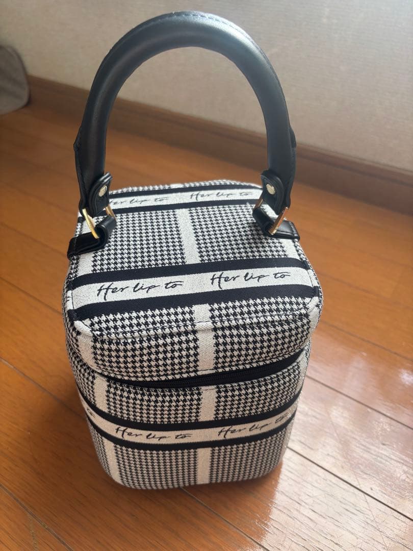 Her lip to ハーリップトゥ バニティバッグ