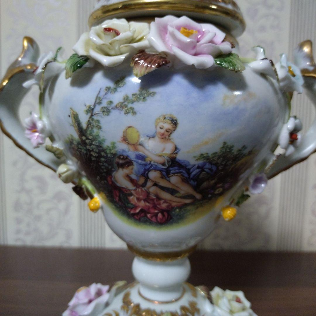 マイセン？装飾的な陶器製アンティーク花瓶