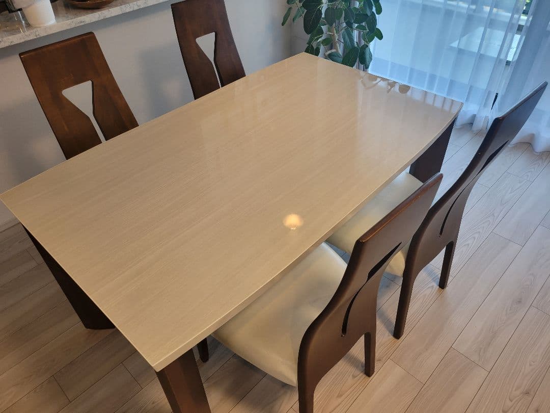 木製ダイニングテーブルセット 140cm x 85cm