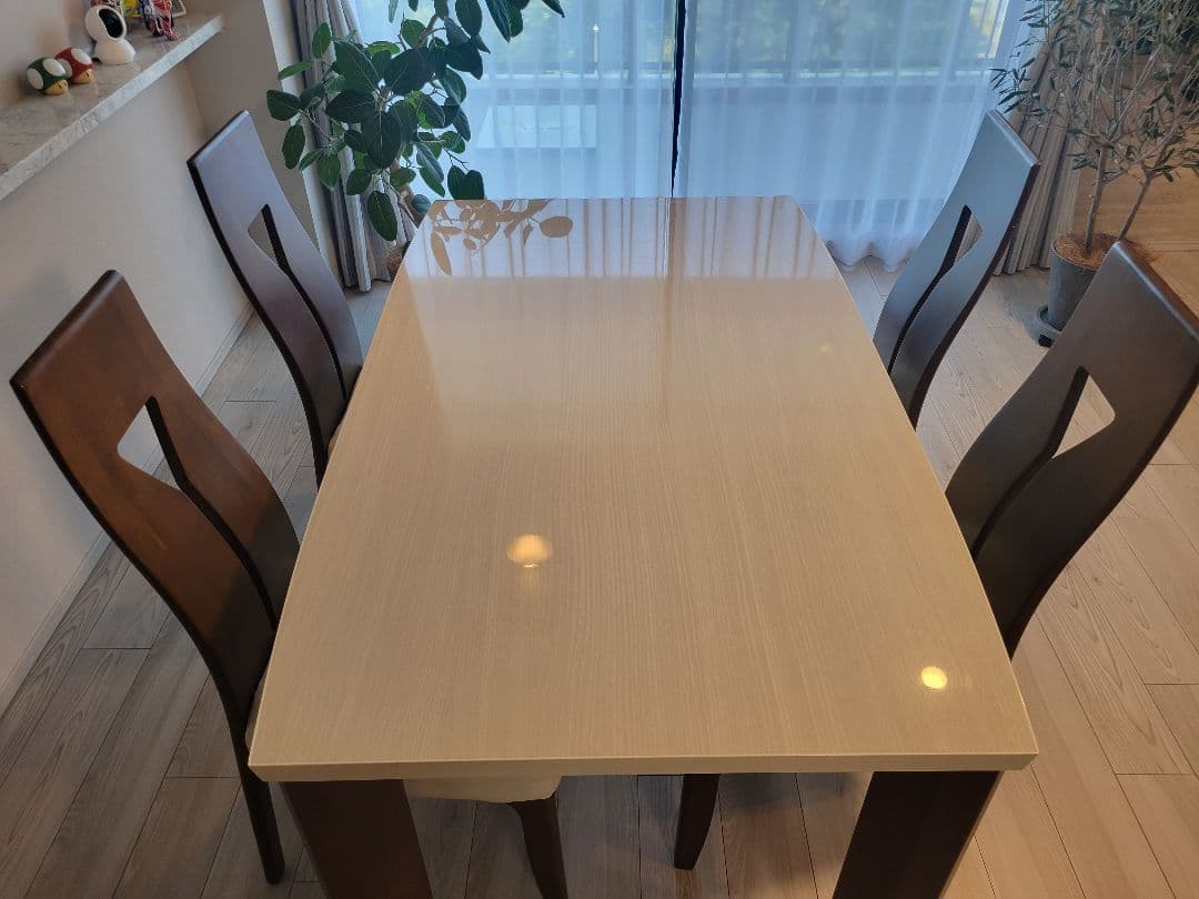 木製ダイニングテーブルセット 140cm x 85cm