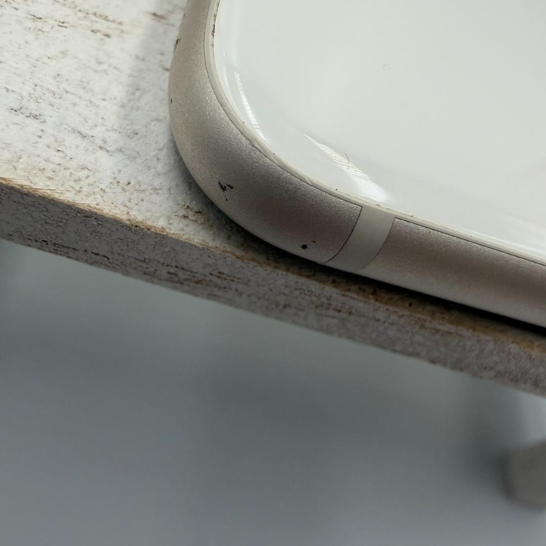 iPhone SE第3世代 64GB スターライト 319