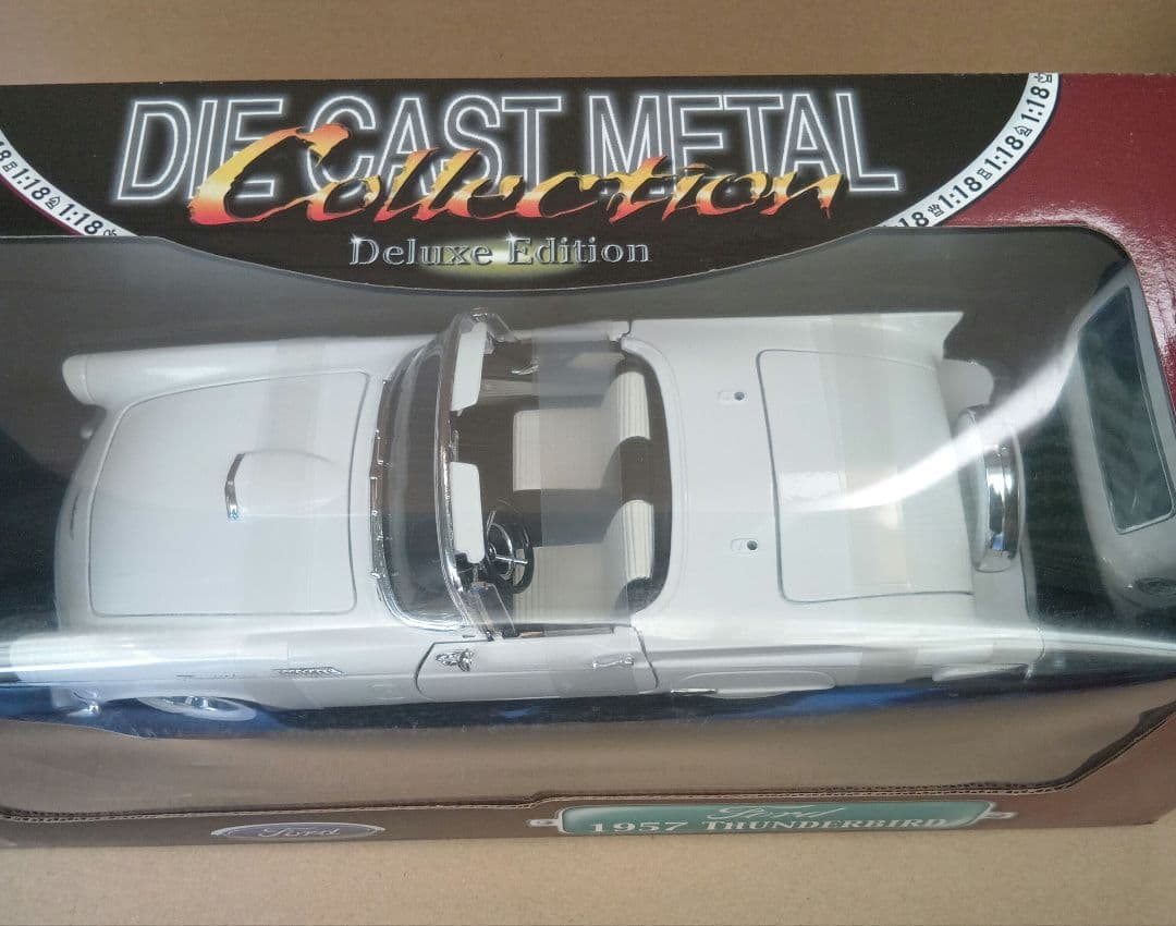 【希少】ヤトミン 1/18 フォード サンダーバード 1957 白　ミニカー