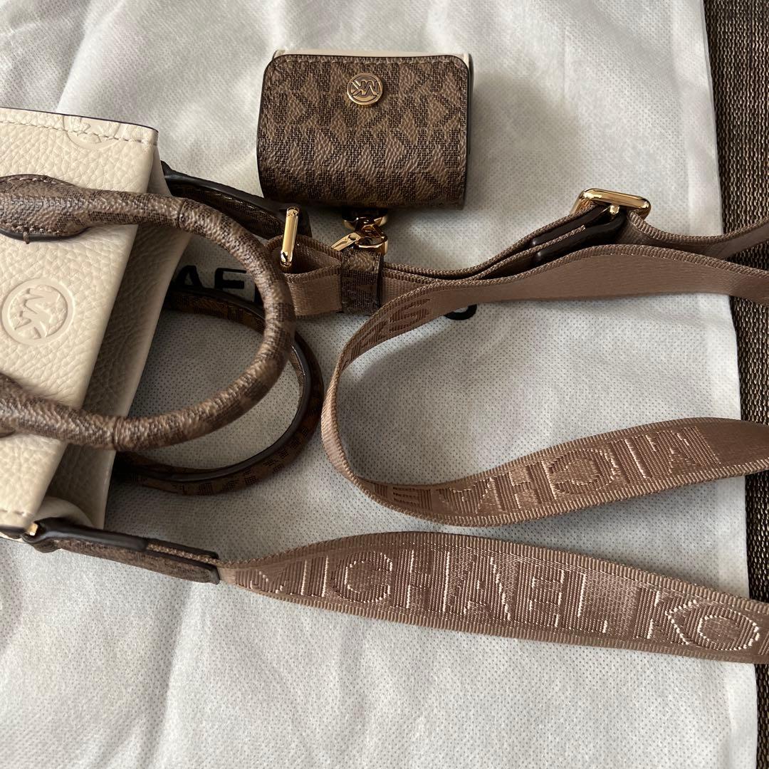 ア*サ様 MICHAEL KORS 2wayバック