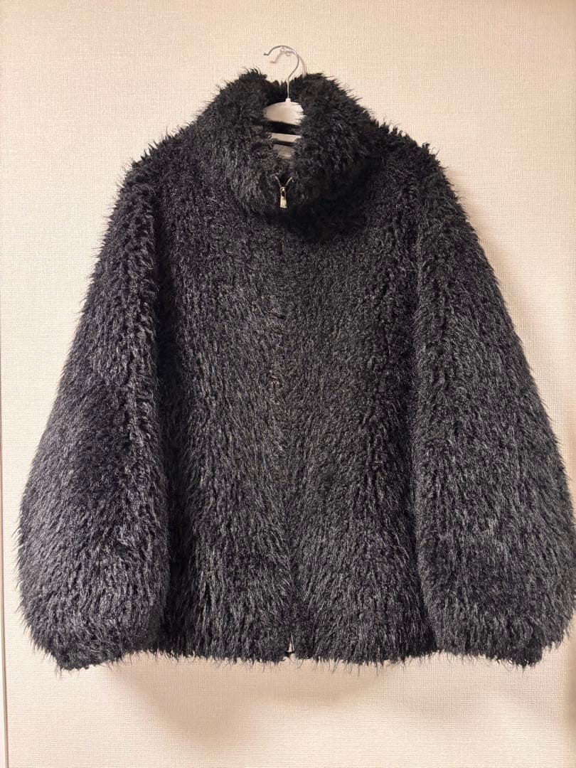 ルイス　アウター