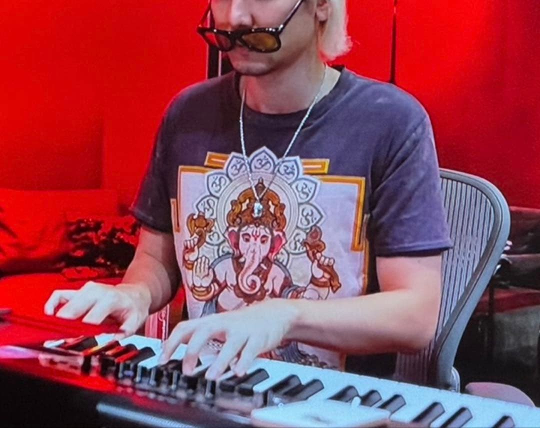 【新品】ガネーシャカットオフTシャツとラムナミパンツのセット藤井風さん愛用