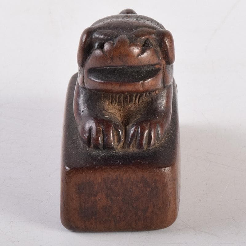 時代提げ物　黄楊木彫刻　犬　根付　M　R7617