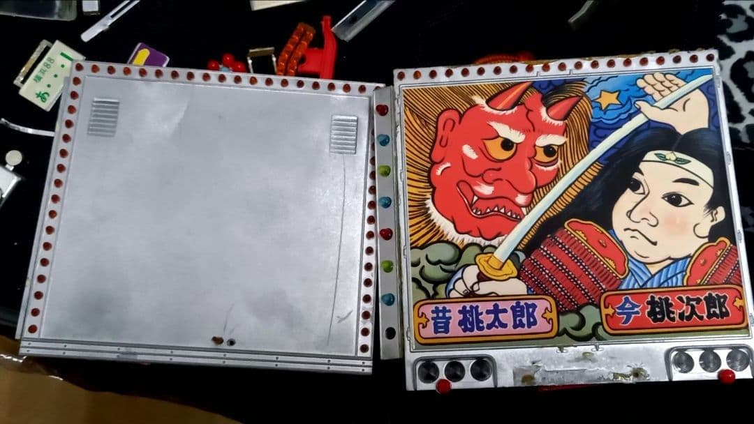 デコトラ　ジャンク品、パーツ・ステッカー詰め合わせ