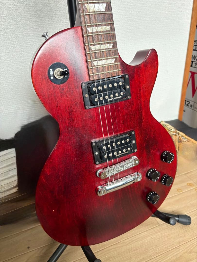Gibson Les Paul スタジオ(70's Tribute レッド)