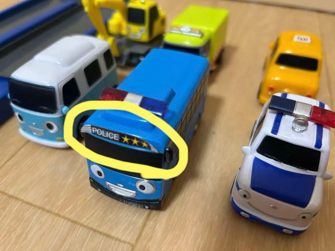 ちびっこバス　タヨ　ミニカー　キャリアカー　セット　TAYO