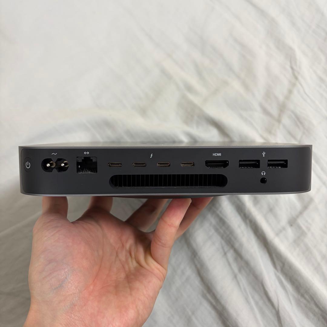 mac mini 3.2 GHz 6コアIntel Core i7（2018）