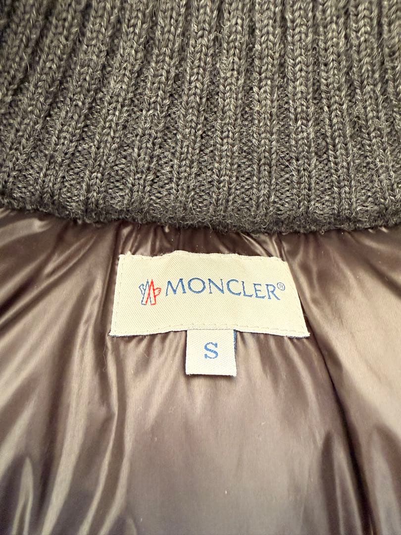 MONCLERニットダウン切り替えベストフード付き美品