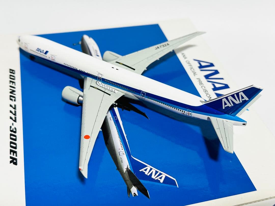 全日空商事 1/400 ANA 777-300ER NH40013
