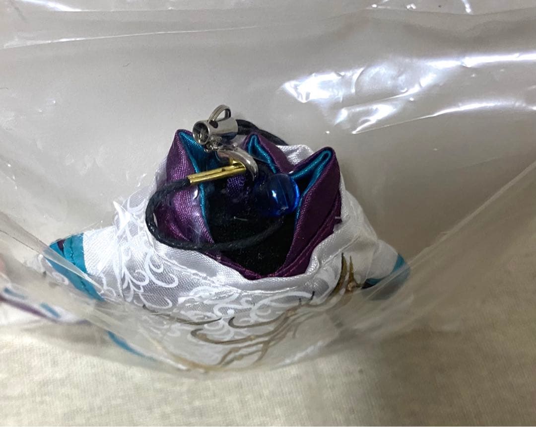 【未開封】羽生結弦☆プレミアムセット〜ONE and ONLY 衣装チャーム