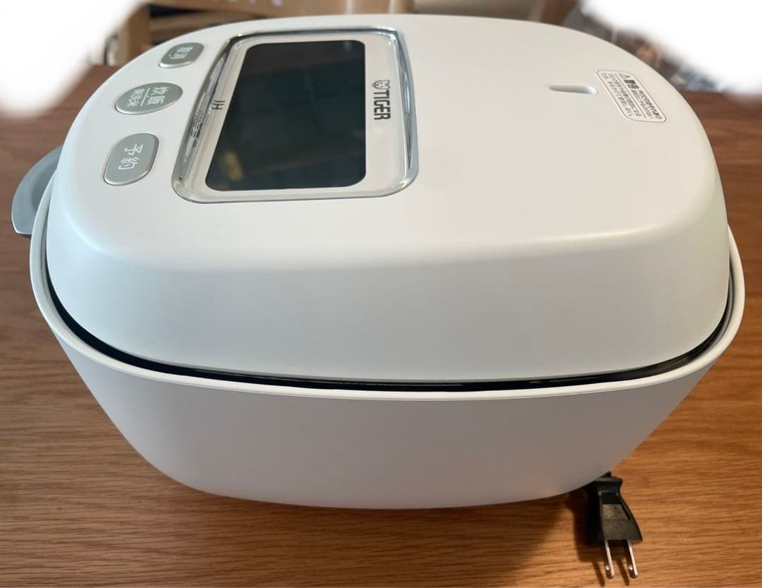 タイガー　JRX-G060-WG 2024年製　圧力IH炊飯器(3.5合炊き)