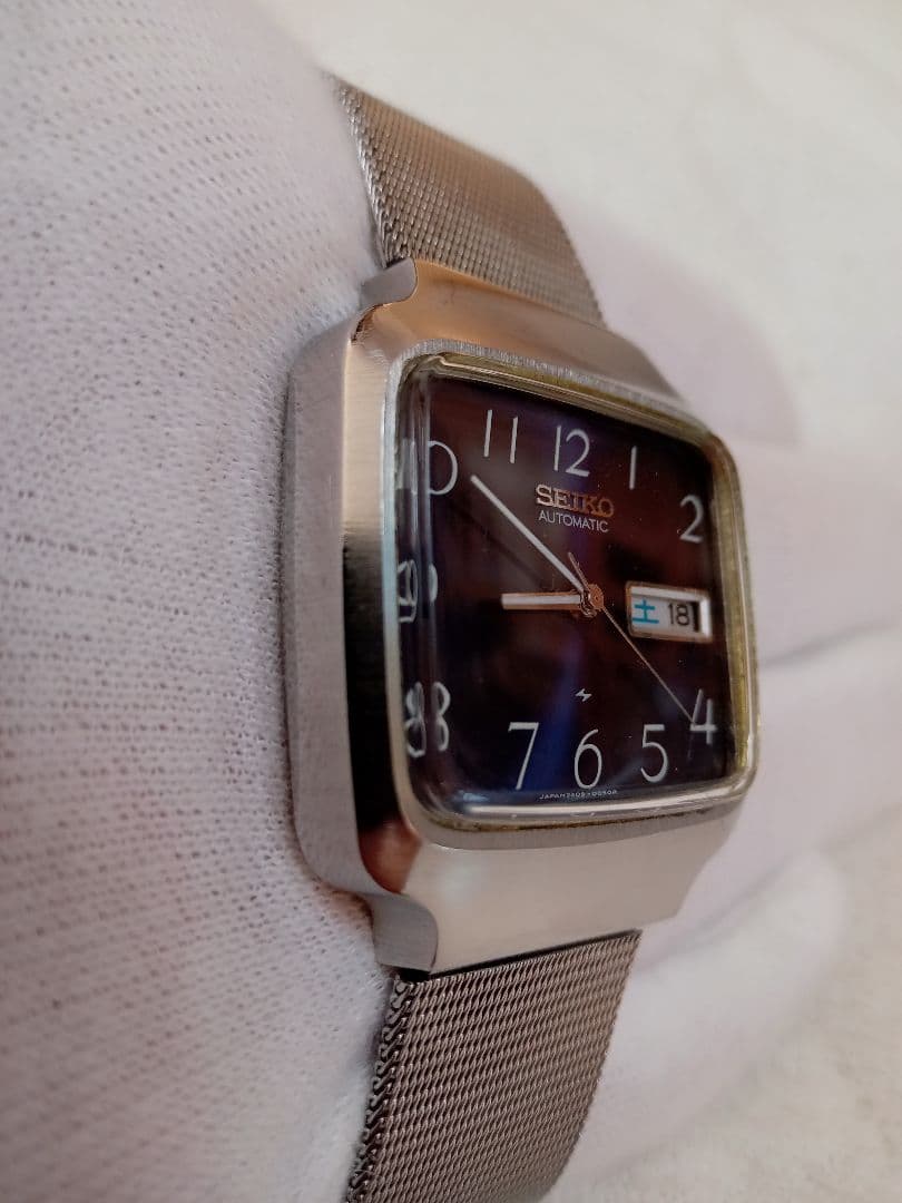 る*】様 SEIKO　アンティーク　機械式自動巻　スクエア型　機能良好　超美品