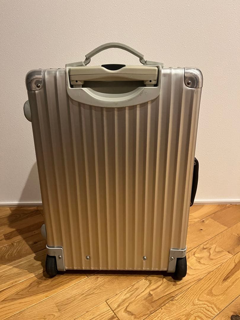 リモワ　キャリーケース