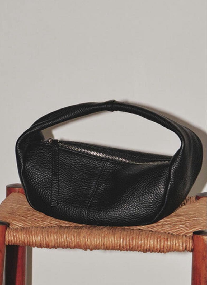 美品　トゥデイフル レザーラップバッグ【Todayful】　ブラック