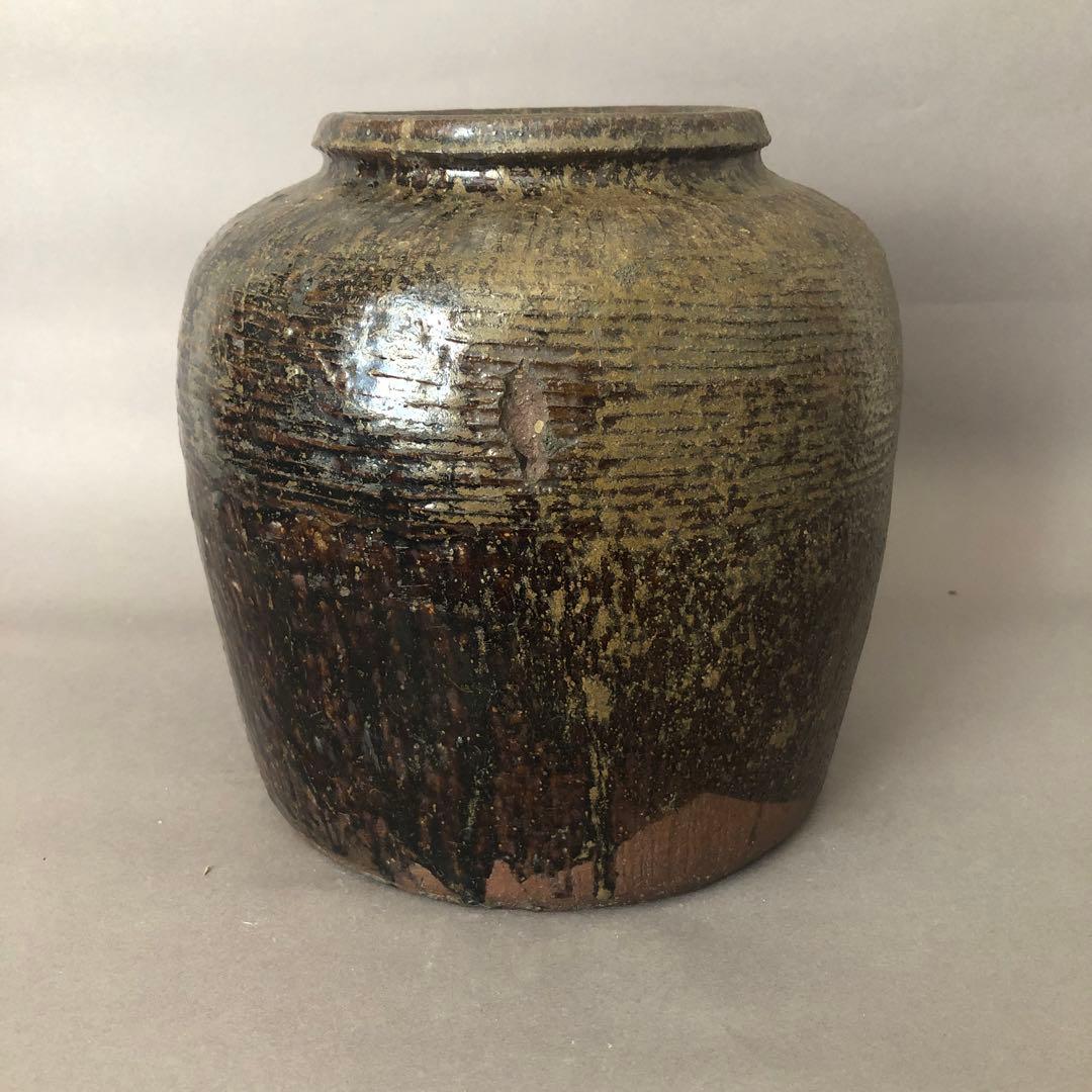 古い壺　小信楽？　古丹波？