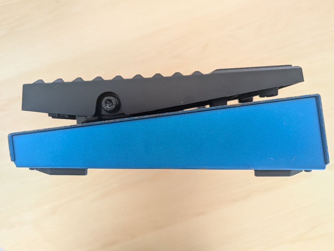 【どんくん】BOSS ME-50 ギターエフェクター（ケースおまけ）