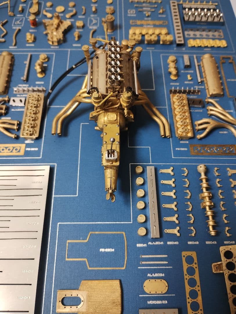 Ferrari 250GTOENGINE純銅製 エンジンパーツディスプレイボード