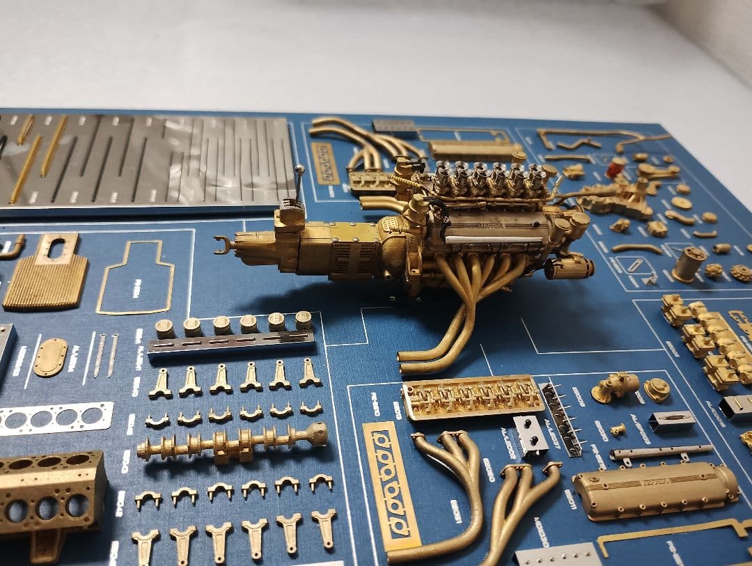 Ferrari 250GTOENGINE純銅製 エンジンパーツディスプレイボード