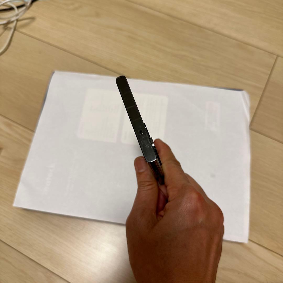 Samsung Galaxy S23 Ultra 本体SIMフリー