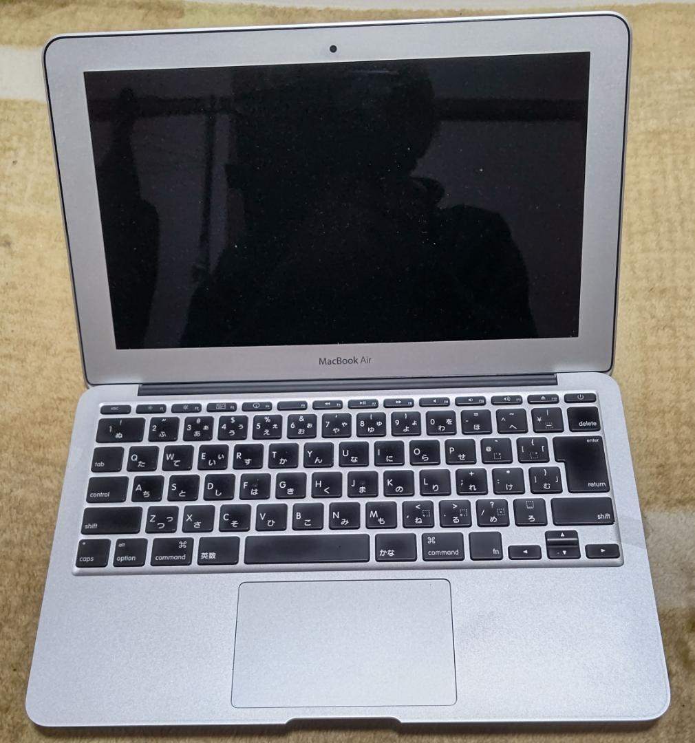 MacBook本体 Macbook AIR 11inch Iate