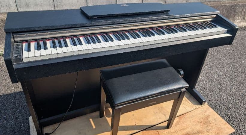 送料込 YAMAHA 電子ピアノ ARIUS YDP-161R 12年製激美品