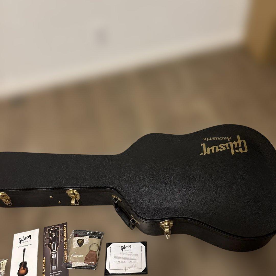 Gibson カスタムショップ1960s j-45 ADJ