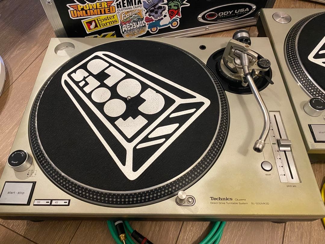 Technics SL-1200 MK3D ターンテーブル ハードケース付き