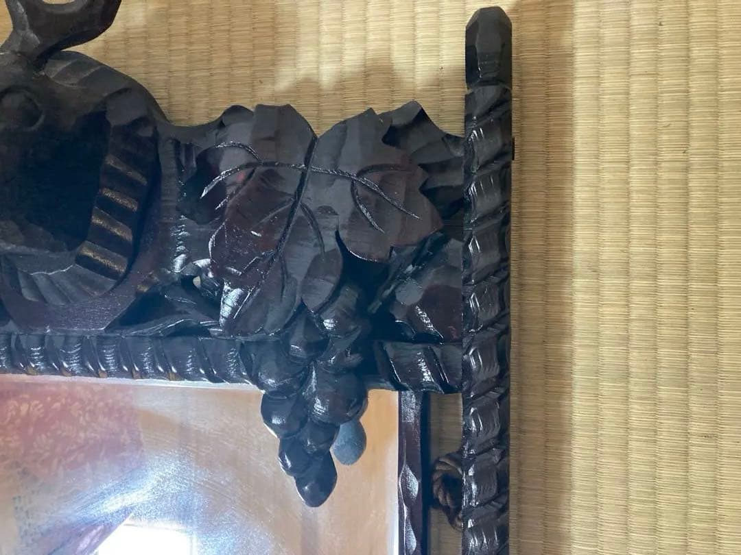 送料込　西洋アンティーク 木製ミラー 鹿と葡萄の装飾