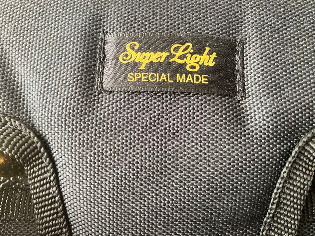 バイオリンケース　スーパーライト　黒