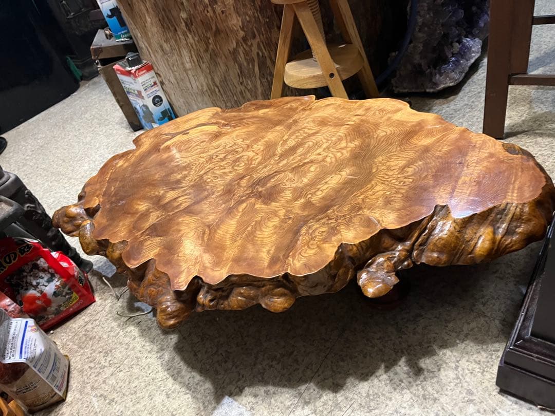 メル82601です 座卓、切り株座卓、一枚板座卓、 一枚板テーブル、切り株