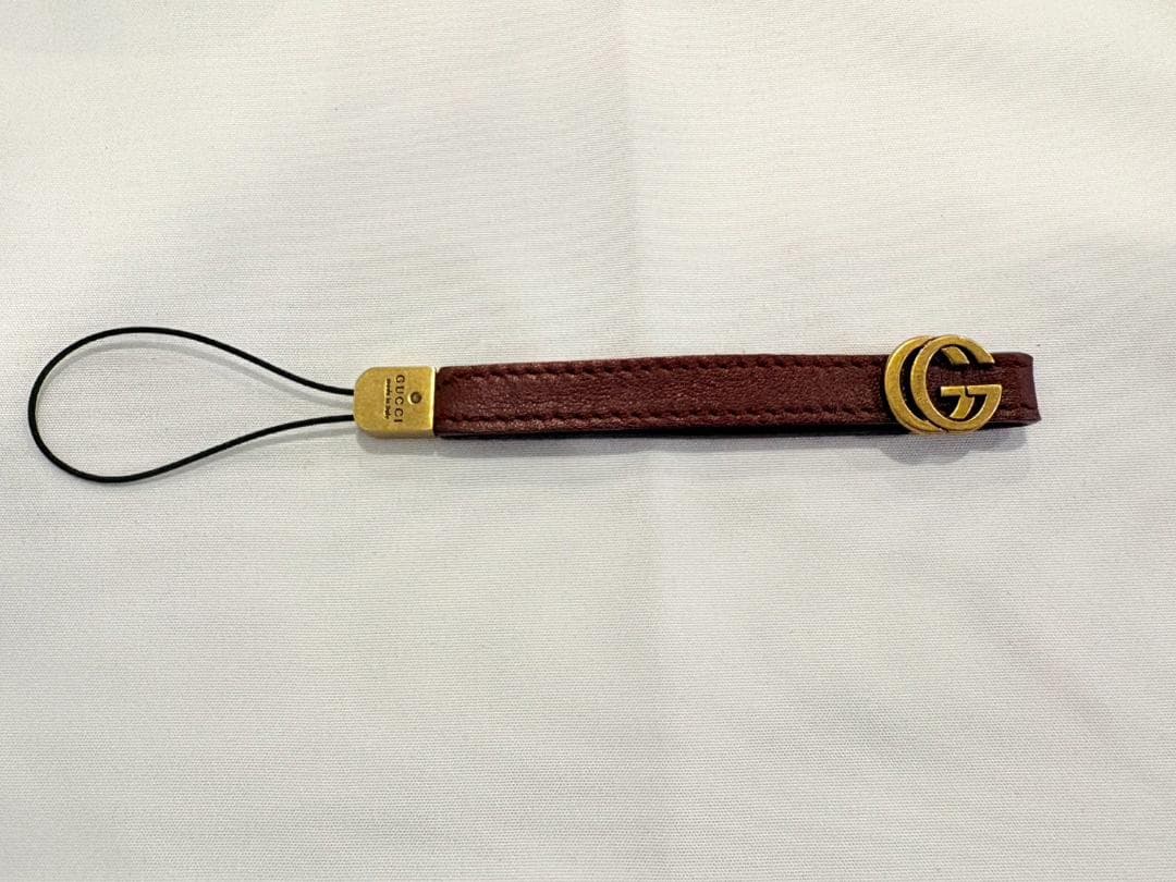 【美品】GUCCI グッチ 携帯ストラップ レザー製